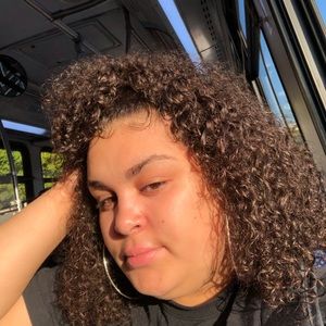 Meet your Posher, Faith